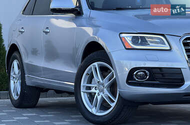 Позашляховик / Кросовер Audi Q5 2015 в 