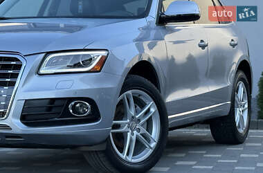 Позашляховик / Кросовер Audi Q5 2015 в 