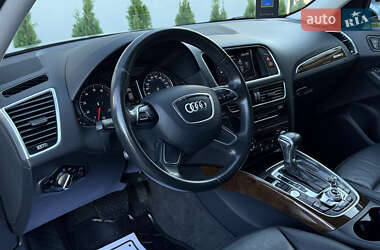 Позашляховик / Кросовер Audi Q5 2015 в 