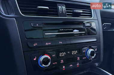 Позашляховик / Кросовер Audi Q5 2015 в 
