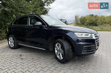 Позашляховик / Кросовер Audi Q5 2017 в 
