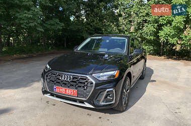 Внедорожник / Кроссовер Audi Q5 2023 в 