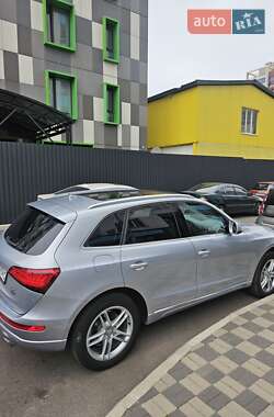 Внедорожник / Кроссовер Audi Q5 2016 в 