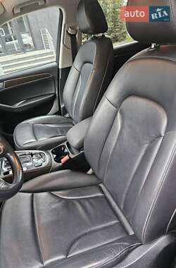 Внедорожник / Кроссовер Audi Q5 2016 в 
