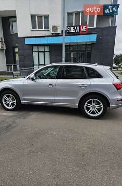 Внедорожник / Кроссовер Audi Q5 2016 в 