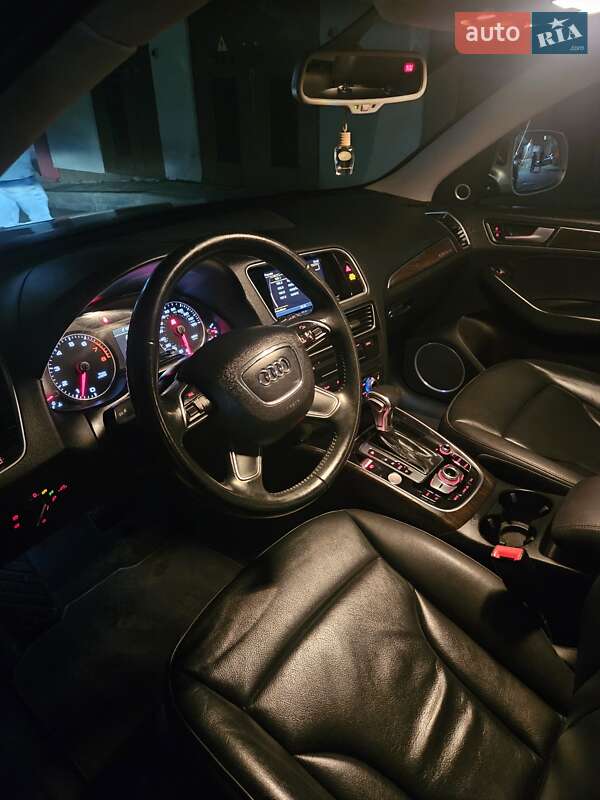 Внедорожник / Кроссовер Audi Q5 2016 в Киеве