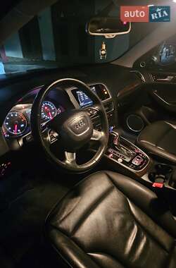 Внедорожник / Кроссовер Audi Q5 2016 в 