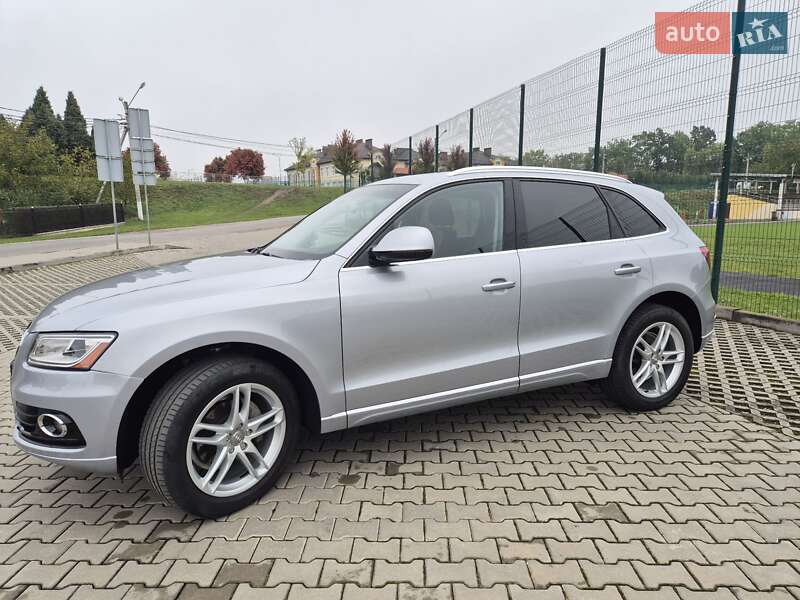 Позашляховик / Кросовер Audi Q5 2016 в Івано-Франківську