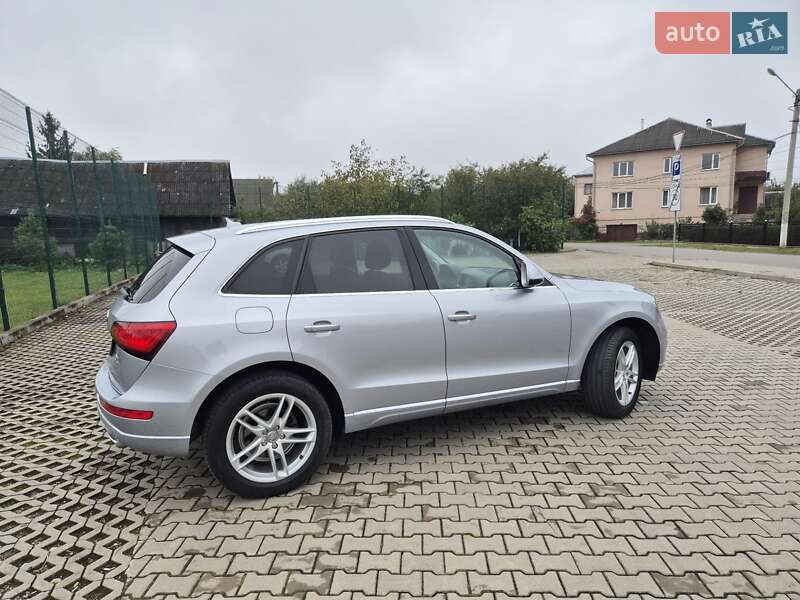 Позашляховик / Кросовер Audi Q5 2016 в Івано-Франківську