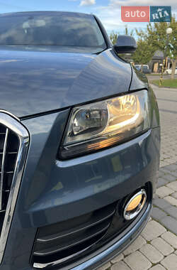 Позашляховик / Кросовер Audi Q5 2015 в 