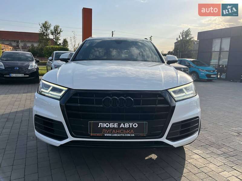 Позашляховик / Кросовер Audi Q5 2017 в Львові