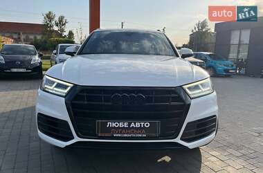 Внедорожник / Кроссовер Audi Q5 2017 в 