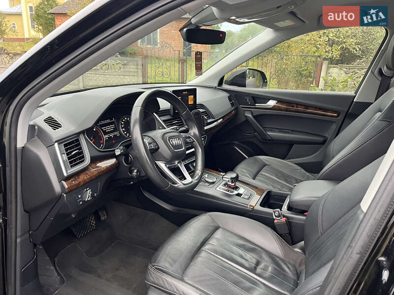 Внедорожник / Кроссовер Audi Q5 2018 в Надворной