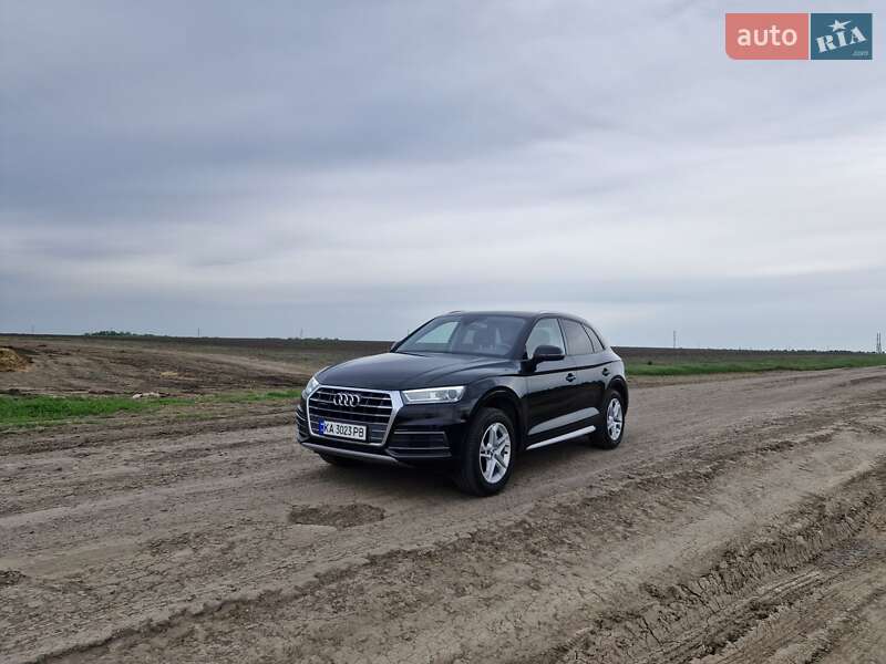 Внедорожник / Кроссовер Audi Q5 2017 в Киеве