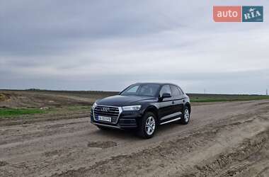 Внедорожник / Кроссовер Audi Q5 2017 в 