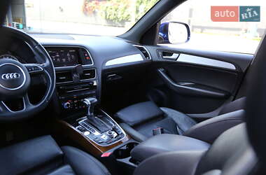 Позашляховик / Кросовер Audi Q5 2014 в 