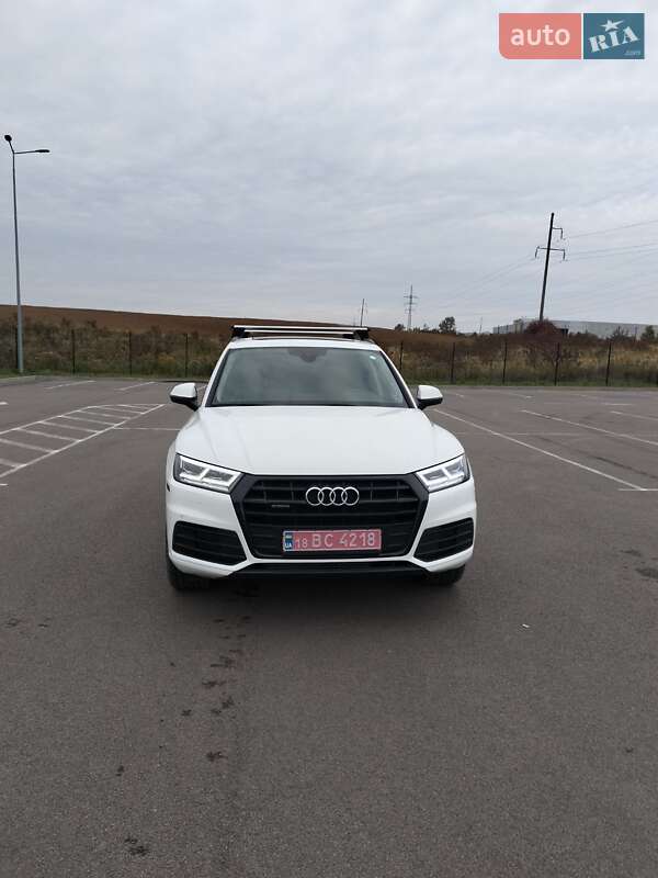 Внедорожник / Кроссовер Audi Q5 2020 в Ровно