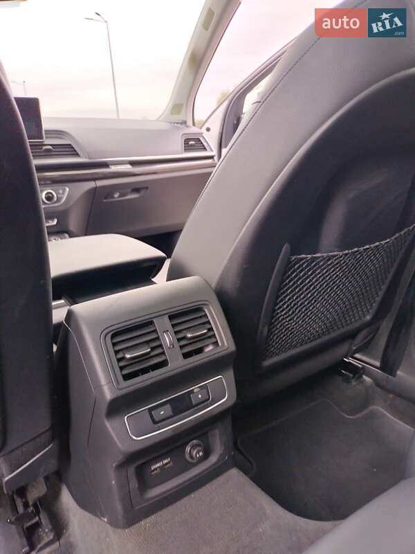 Внедорожник / Кроссовер Audi Q5 2020 в Ровно