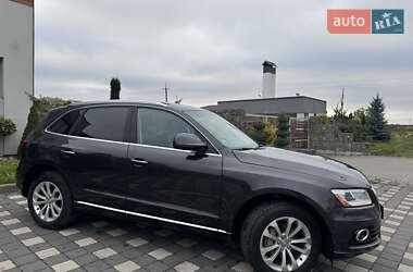 Внедорожник / Кроссовер Audi Q5 2016 в 