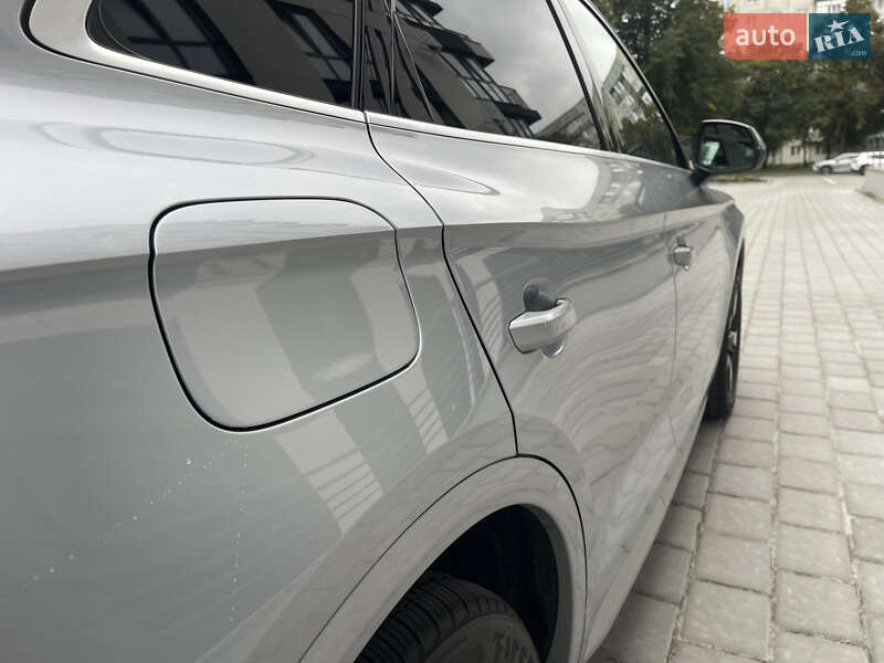 Внедорожник / Кроссовер Audi Q5 2018 в Ровно
