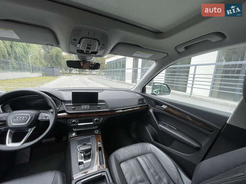 Внедорожник / Кроссовер Audi Q5 2018 в Ровно