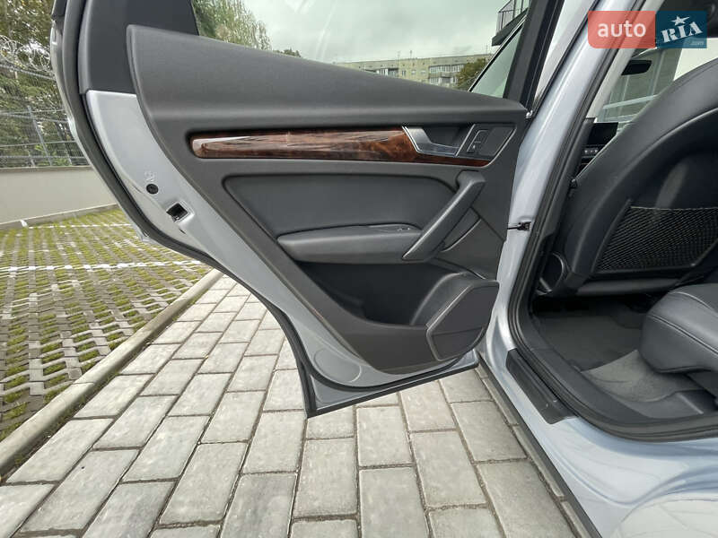 Внедорожник / Кроссовер Audi Q5 2018 в Ровно