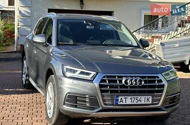 Внедорожник / Кроссовер Audi Q5 2017 в Ивано-Франковске