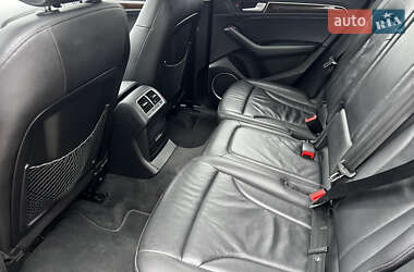 Внедорожник / Кроссовер Audi Q5 2015 в 