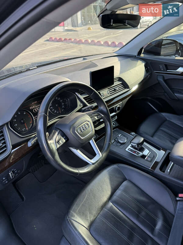 Внедорожник / Кроссовер Audi Q5 2019 в Вараше фото 9 Внедорожник / Кроссовер Audi Q5 2019 в Вараше