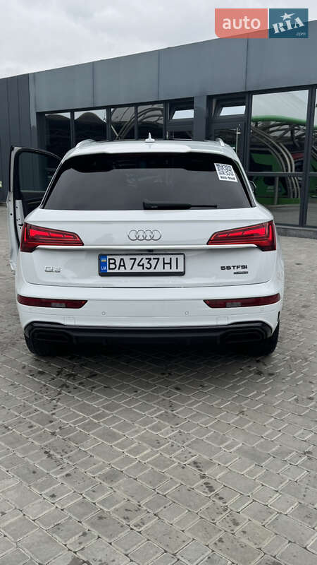 Позашляховик / Кросовер Audi Q5 2022 в Києві