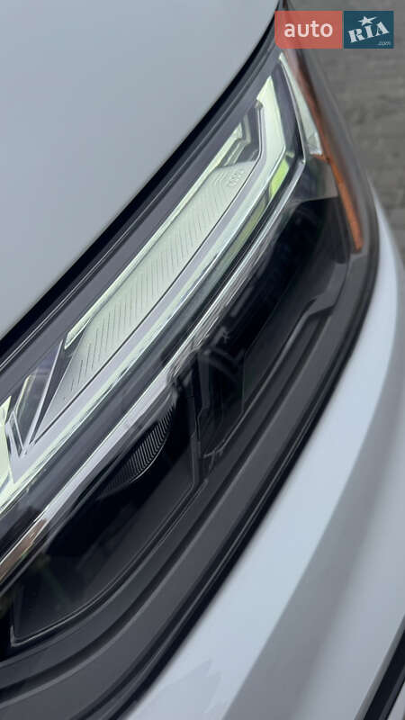 Позашляховик / Кросовер Audi Q5 2022 в Києві