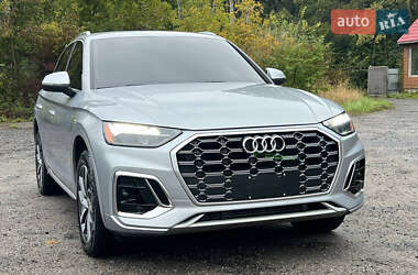Позашляховик / Кросовер Audi Q5 2021 в 