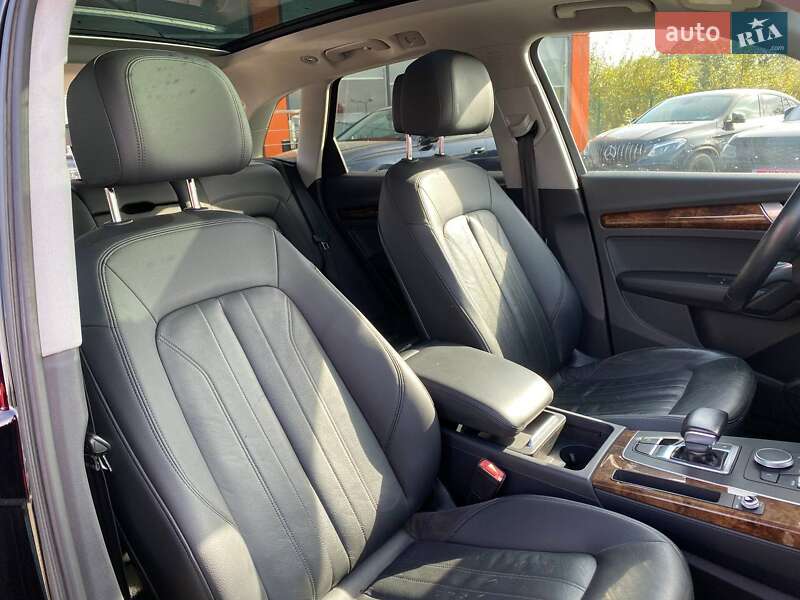 Внедорожник / Кроссовер Audi Q5 2017 в Львове