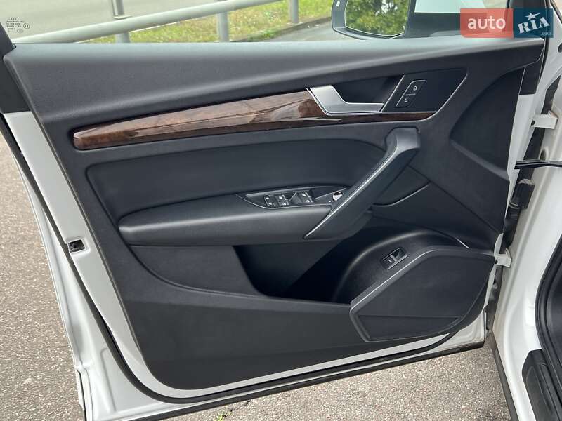 Внедорожник / Кроссовер Audi Q5 2019 в Киеве