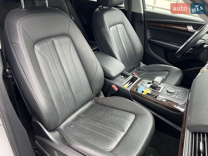 Внедорожник / Кроссовер Audi Q5 2019 в Киеве