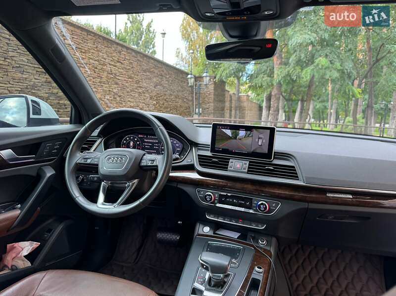 Внедорожник / Кроссовер Audi Q5 2019 в Киеве