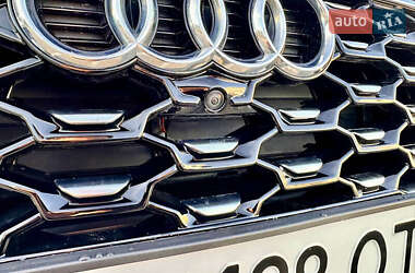 Внедорожник / Кроссовер Audi Q5 2022 в 