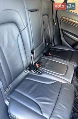Внедорожник / Кроссовер Audi Q5 2016 в 