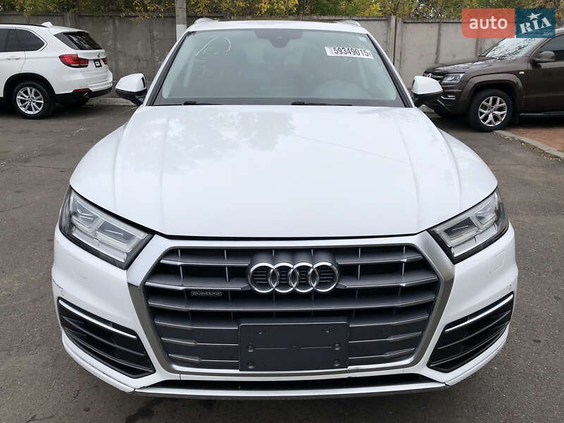Внедорожник / Кроссовер Audi Q5 2018 в Ирпене