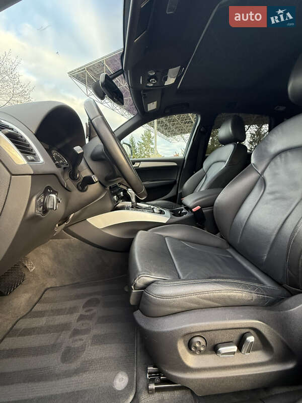 Внедорожник / Кроссовер Audi Q5 2016 в Львове