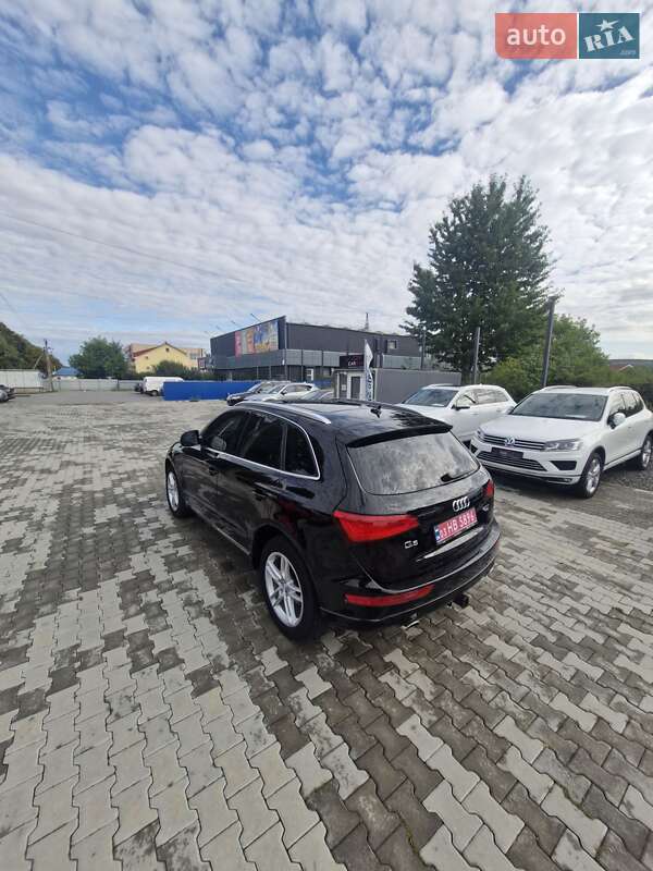 Внедорожник / Кроссовер Audi Q5 2014 в Ужгороде