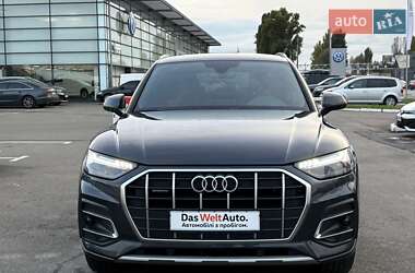 Внедорожник / Кроссовер Audi Q5 2023 в 