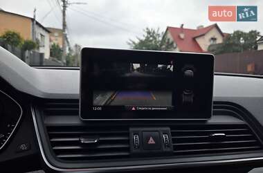 Внедорожник / Кроссовер Audi Q5 2018 в 