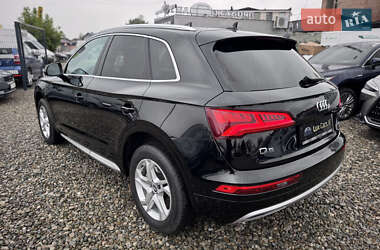 Внедорожник / Кроссовер Audi Q5 2019 в 