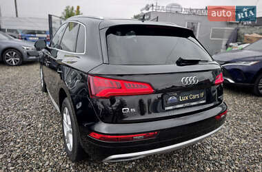 Внедорожник / Кроссовер Audi Q5 2019 в 