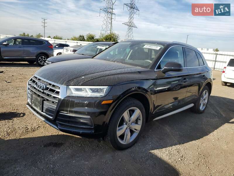 Внедорожник / Кроссовер Audi Q5 2018 в 