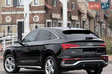 Внедорожник / Кроссовер Audi Q5 2021 в Киеве