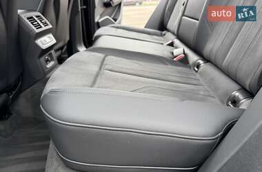Внедорожник / Кроссовер Audi Q5 2021 в 