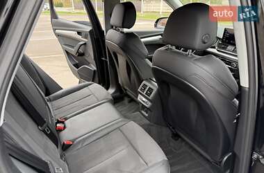 Внедорожник / Кроссовер Audi Q5 2021 в 