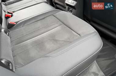 Внедорожник / Кроссовер Audi Q5 2021 в 
